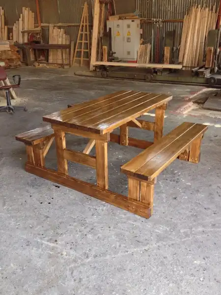 Picnic table build